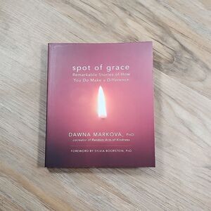 🔺️NWOT Spot of Grace Book